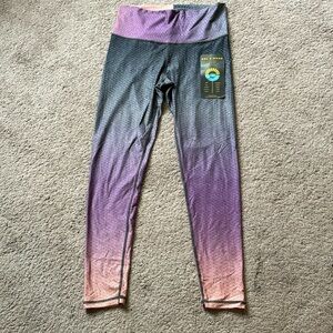 Sol & Mane Cora Fade Legging - Large 🧘🏻‍♀️ NWT